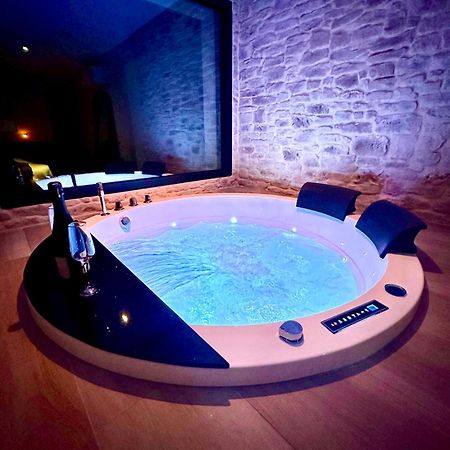 Les Suites Du Payre - Suite Romance Saint-Hilaire-de-Talmont Екстериор снимка