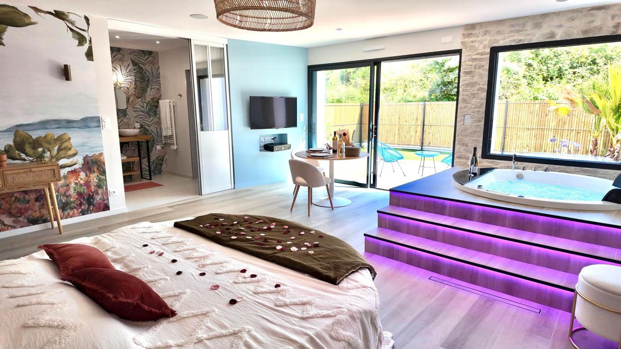 Les Suites Du Payre - Suite Romance Saint-Hilaire-de-Talmont Екстериор снимка
