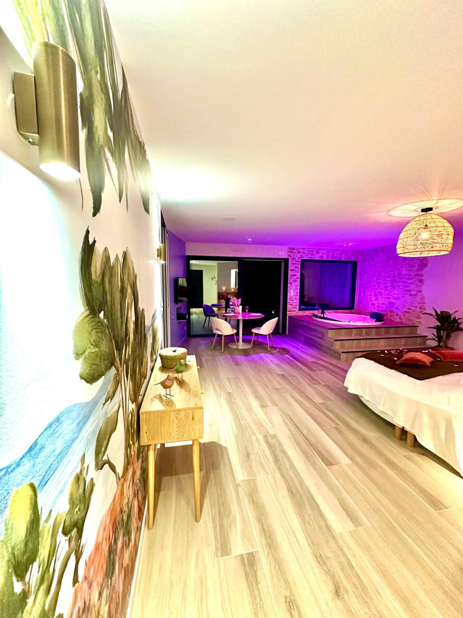 Les Suites Du Payre - Suite Romance Saint-Hilaire-de-Talmont Екстериор снимка