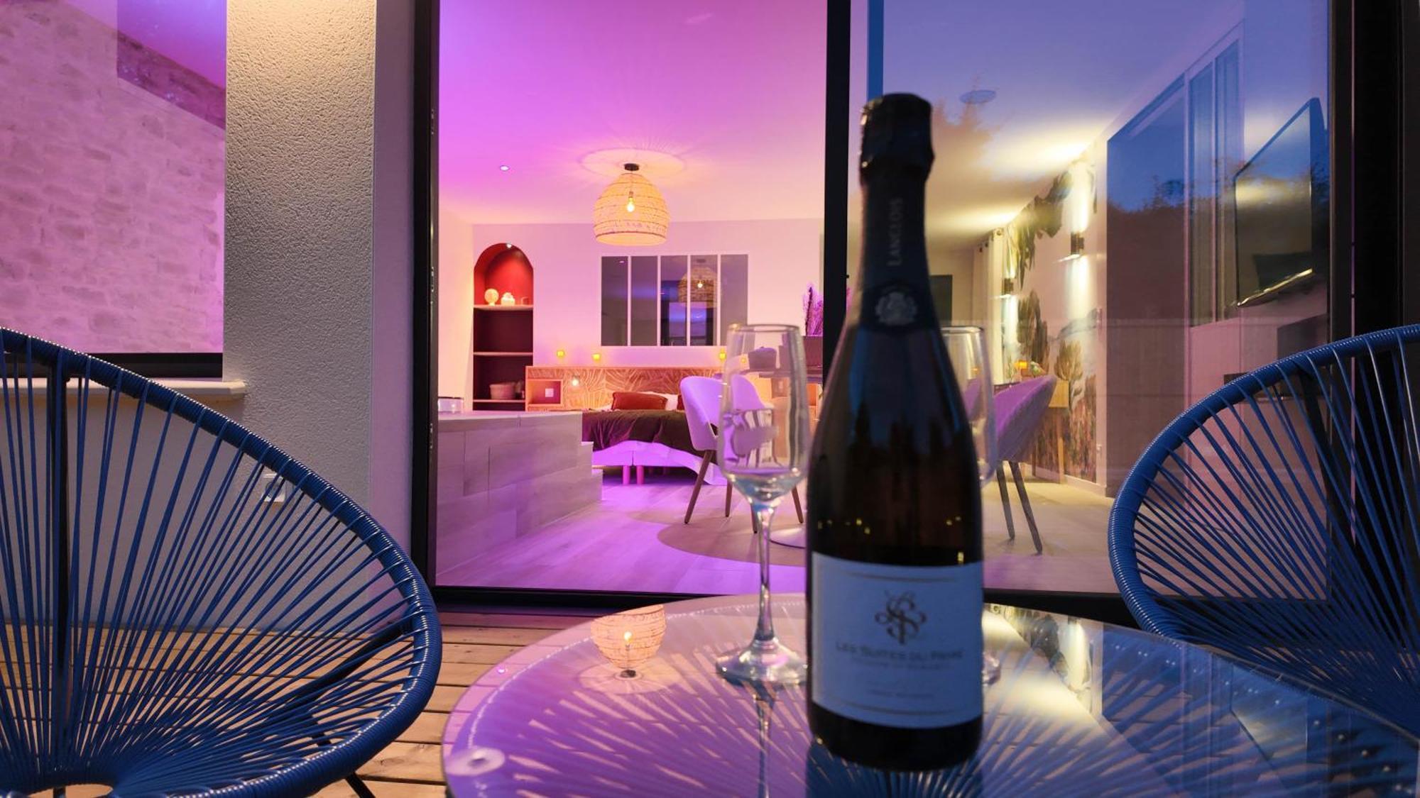 Les Suites Du Payre - Suite Romance Saint-Hilaire-de-Talmont Екстериор снимка