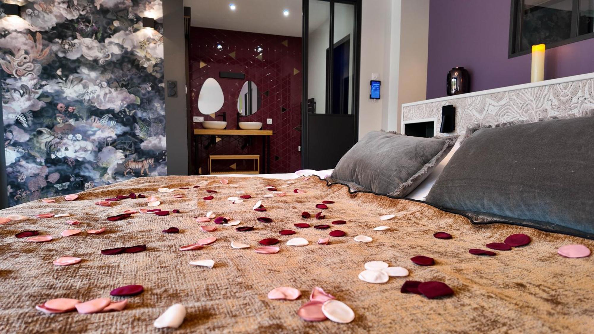 Les Suites Du Payre - Suite Romance Saint-Hilaire-de-Talmont Екстериор снимка